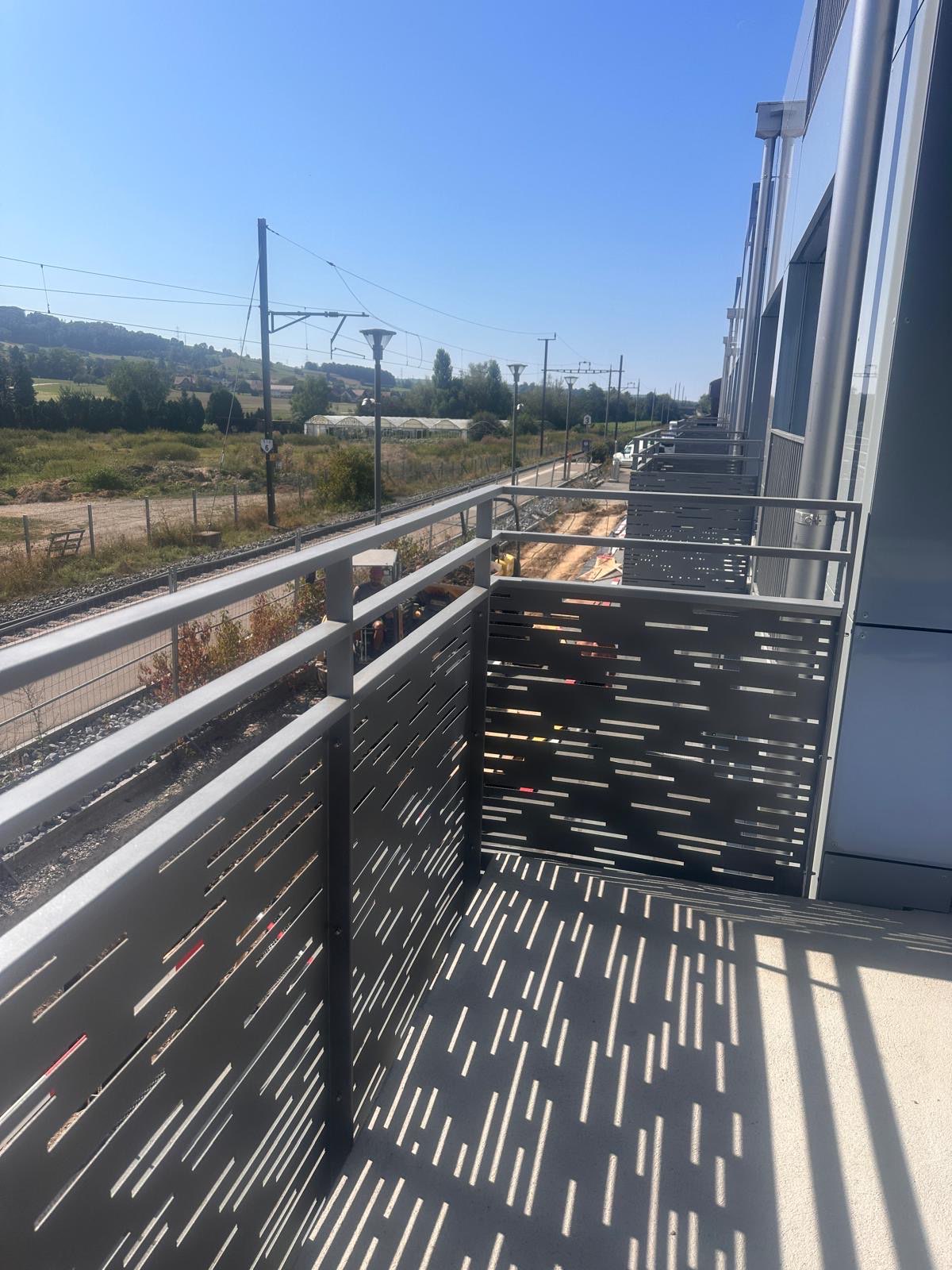 1414bc73-d917-45ac-a4d8-2f684aff3047